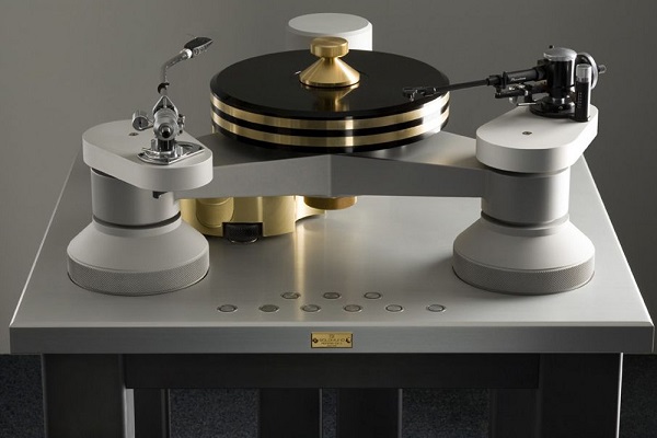 Goldmund-Reference-II-turntable-1200-80.jpg