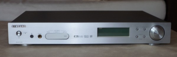 AVR700 front.jpg