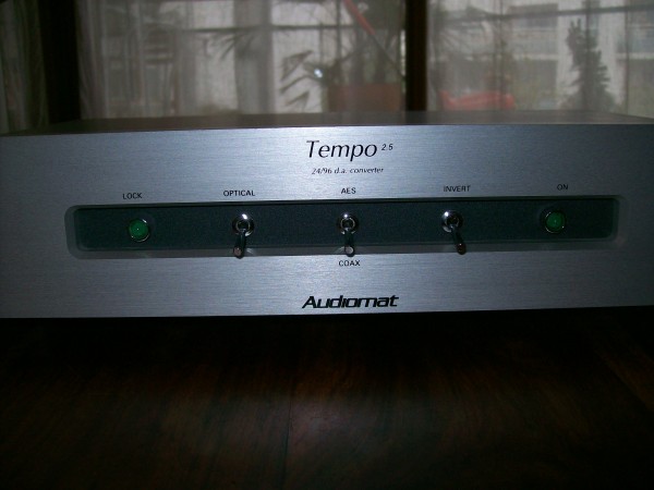 AUDIOMAT tempo 2.5 face.jpg